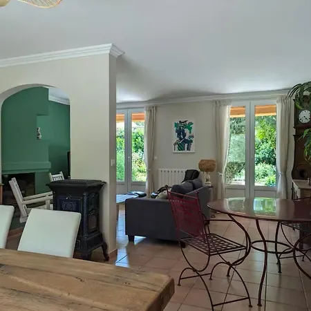 Maison Familia - 8 Pers - 2 Terrasses - - Clim - Proche Tennis - Histoire De Cles بيت للعطل آجد